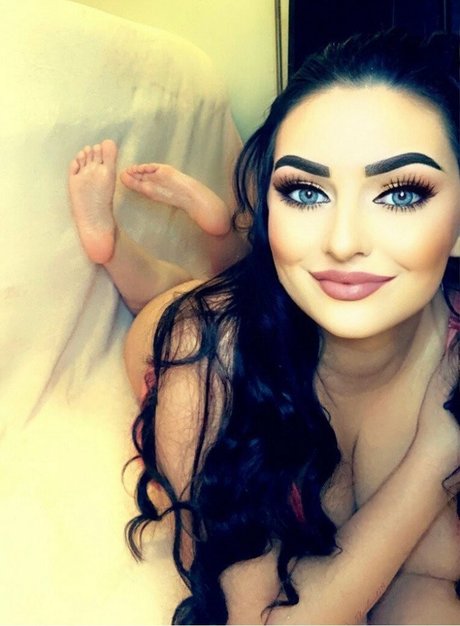 Foto desnuda filtrada de OnlyFans de Thatbeach247