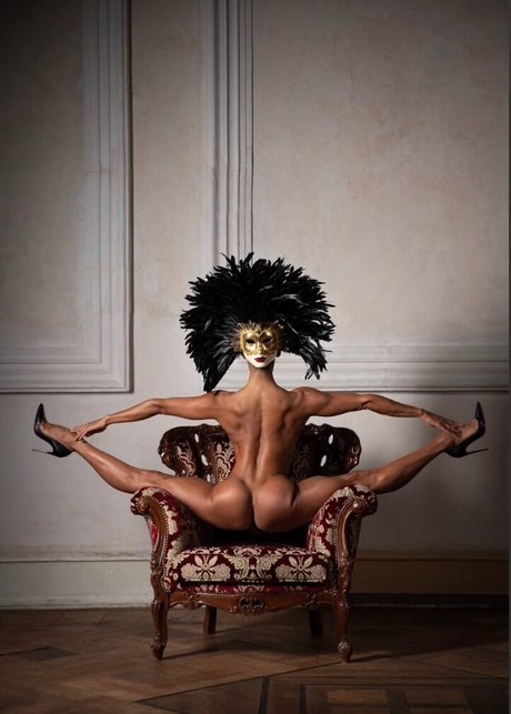 Foto desnuda filtrada de OnlyFans de Laetitia Bouffard Roupe