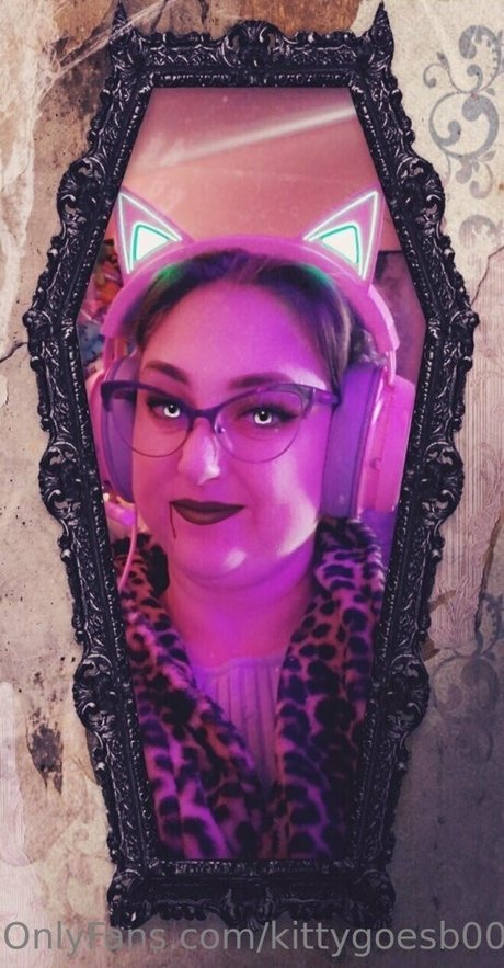 Kittygoesb00m