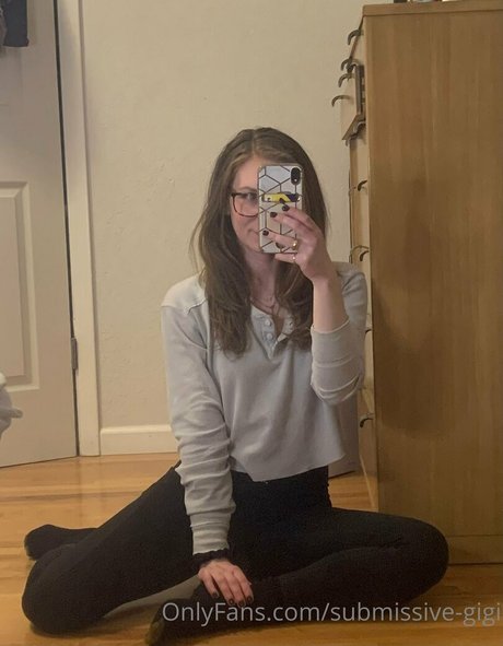Submissivegigi