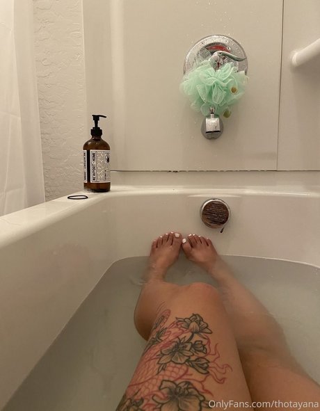Foto desnuda filtrada de OnlyFans de Thotayana