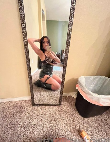 Foto desnuda filtrada de OnlyFans de Jasminedark69