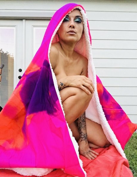 Nakedintelligenceraw