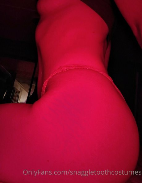 Snaggletoothcostumes