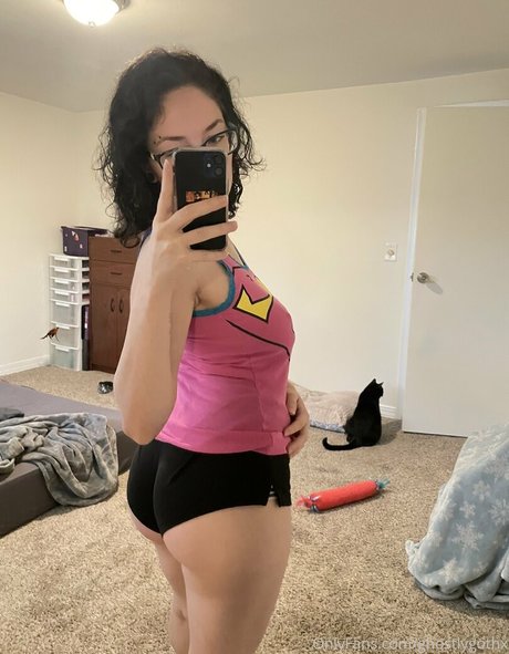 Foto desnuda filtrada de OnlyFans de Ghostlygothx