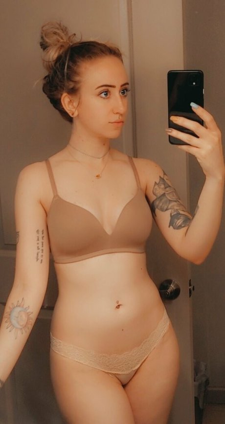 Foto desnuda filtrada de OnlyFans de Blamevalerie