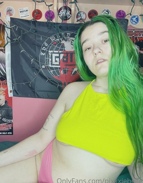 Pixxxiebelle