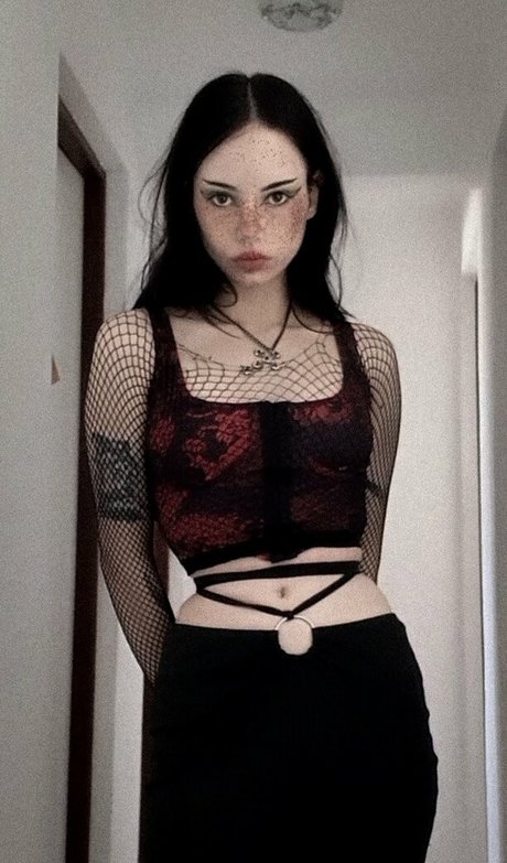 Tightgoth