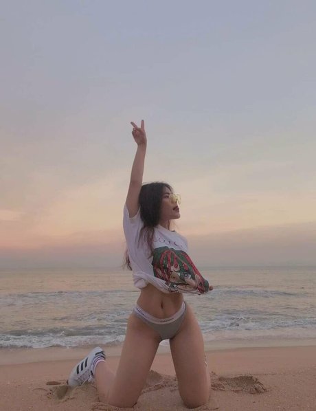 Foto desnuda filtrada de OnlyFans de Suniebae