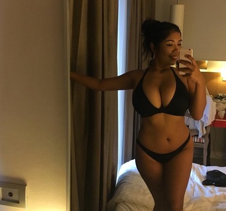 Foto desnuda filtrada de OnlyFans de Smlprsn