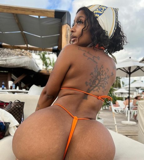 Foto desnuda filtrada de OnlyFans de Cathiimedialuna
