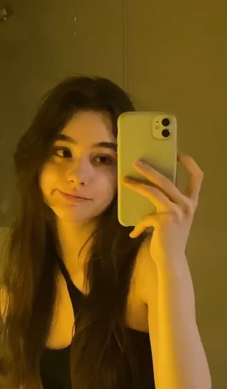 Foto desnuda filtrada de OnlyFans de Dasha Tarab
