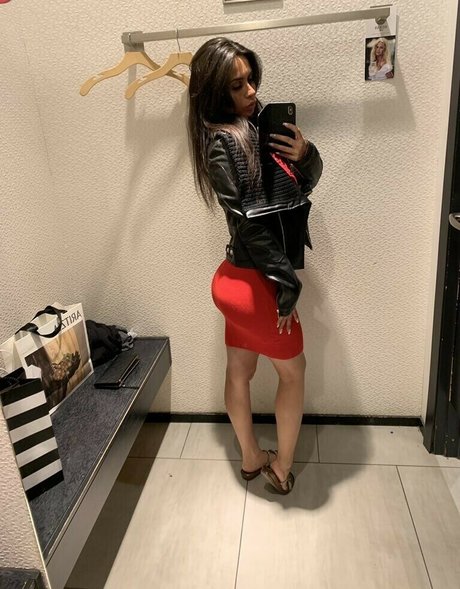 Foto desnuda filtrada de OnlyFans de Danielle Deville