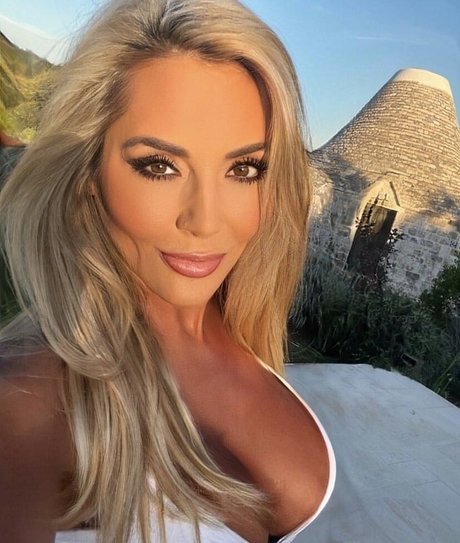 Foto desnuda filtrada de OnlyFans de Lenka Dragounova