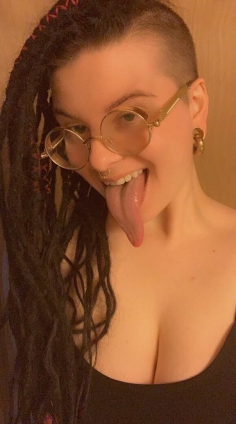 Foto desnuda filtrada de OnlyFans de Morecumberworldly