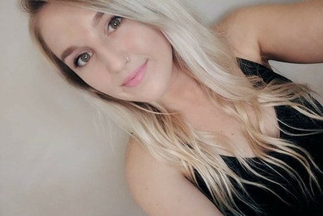Foto desnuda filtrada de OnlyFans de Darbvader
