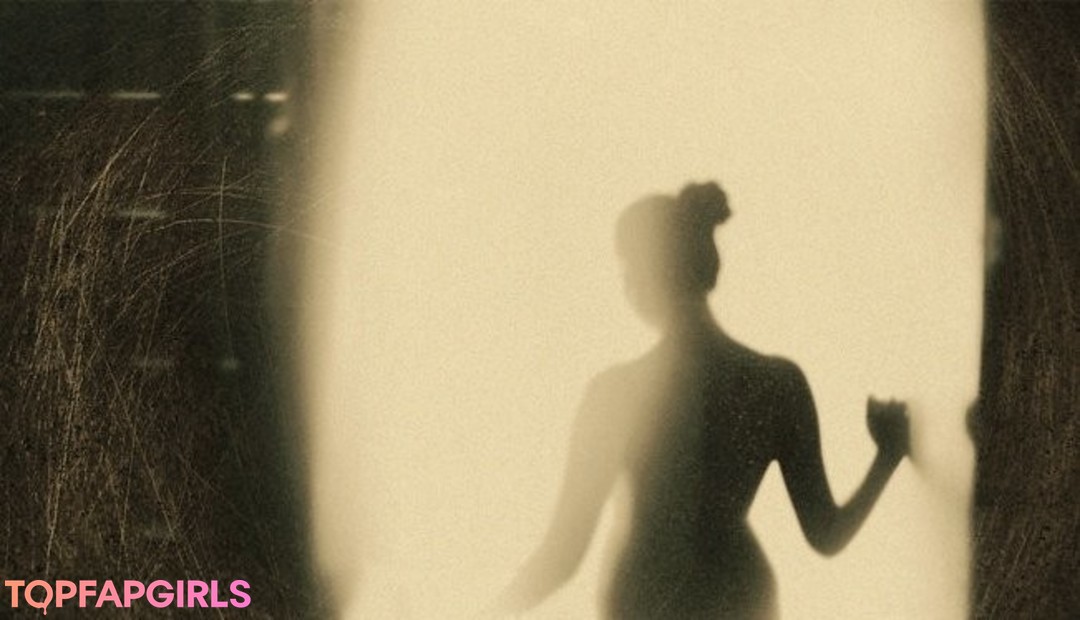 Foto desnuda filtrada de OnlyFans de Yajnaseni #1102