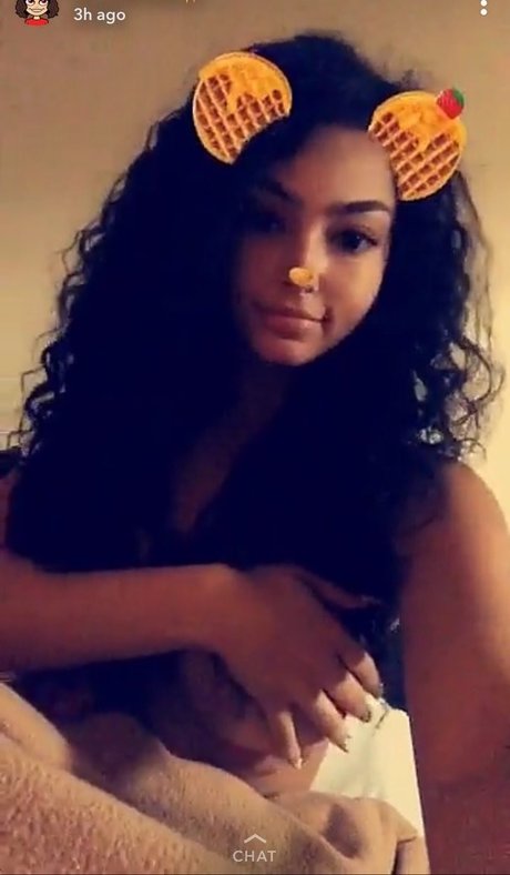 Foto desnuda filtrada de OnlyFans de Ash Kaash