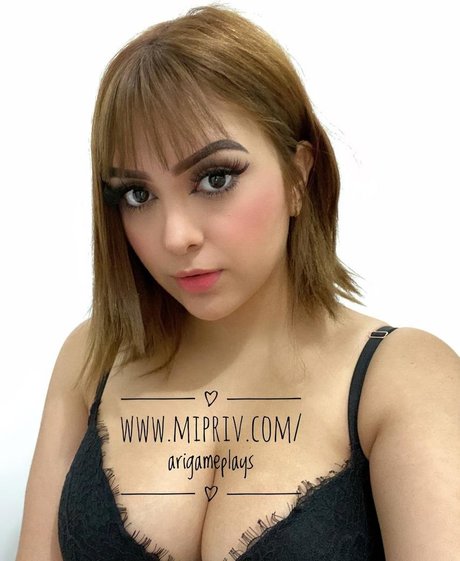 Foto desnuda filtrada de OnlyFans de Ari Game Plays