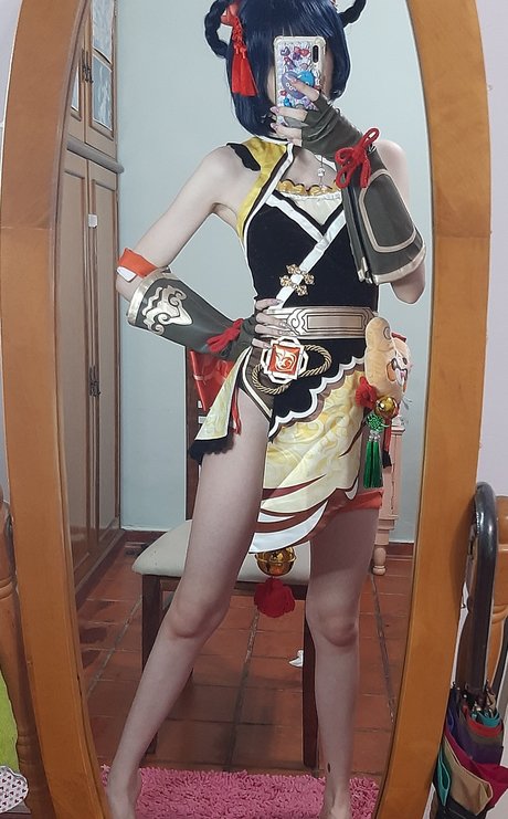 Kiki Glitter Cosplay