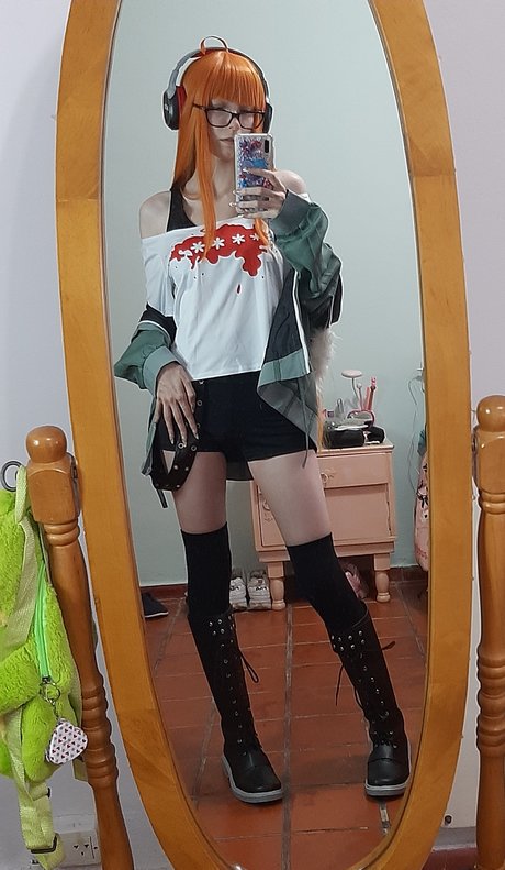 Kiki Glitter Cosplay