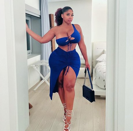 Shadee Monique