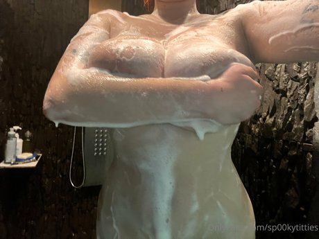 Sp00kytitties