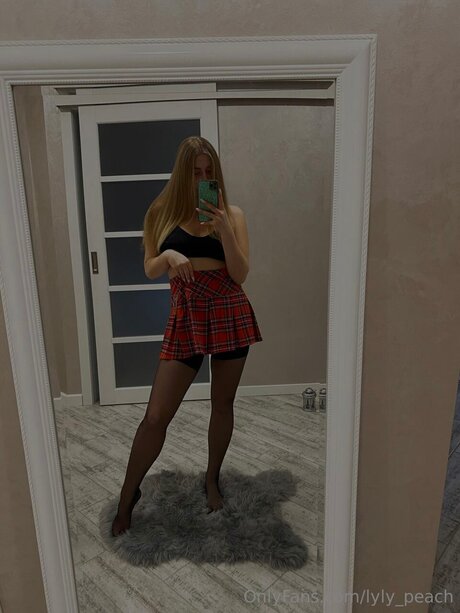 Lyly Peach