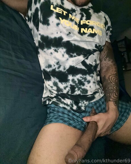 Foto desnuda filtrada de OnlyFans de Kthunder69