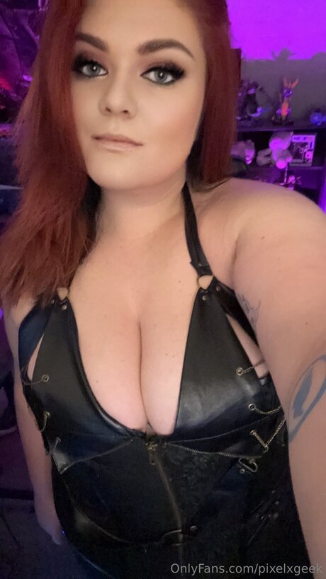 Foto desnuda filtrada de OnlyFans de Pixelxgeek