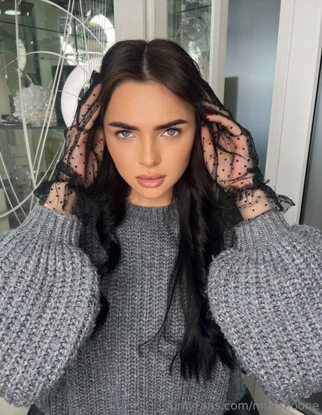 Foto desnuda filtrada de OnlyFans de Mia Moone