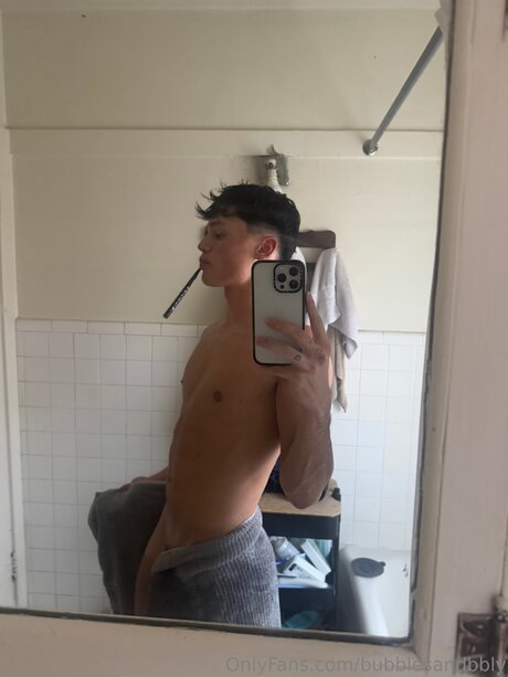 Foto desnuda filtrada de OnlyFans de Bubblesandbbly