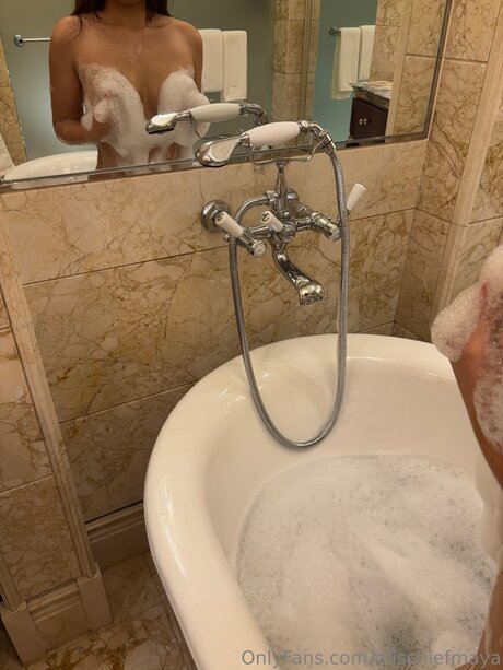 Foto desnuda filtrada de OnlyFans de Mischiefmaya