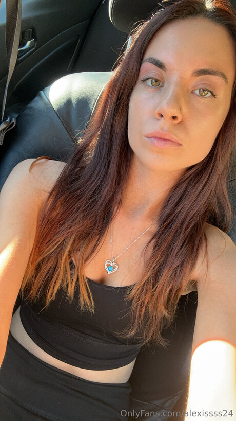 Foto desnuda filtrada de OnlyFans de Alexissss24