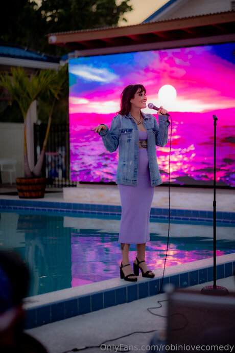 Robinlovecomedy