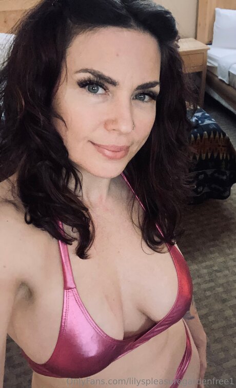 Lilyspleasuregardenfree1