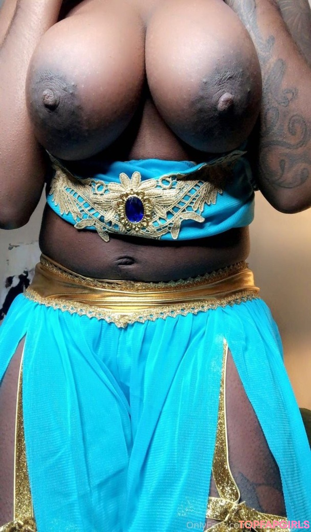 Foto desnuda filtrada de OnlyFans de Barbie Bugatti #1124