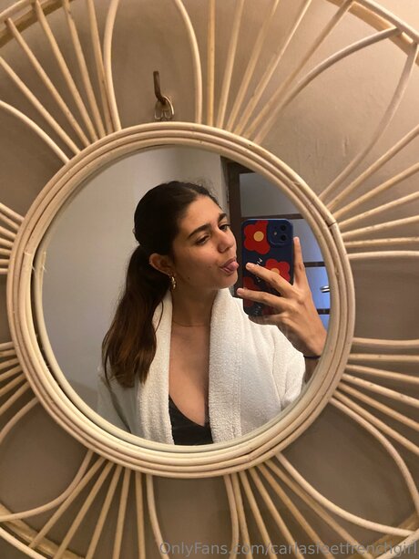 Carlasfeetfrenchgirl