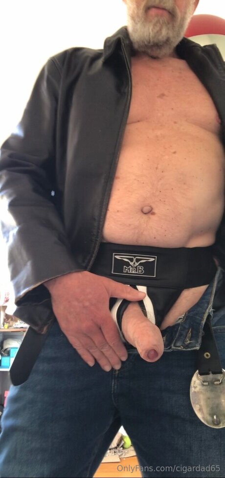 Cigardad65 Foto desnuda filtrada de OnlyFans de Cigardad65 #100