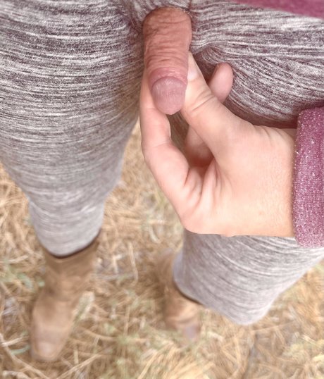Foto desnuda filtrada de OnlyFans de Pandoras Clit