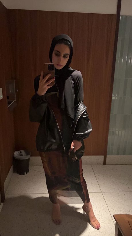 Foto desnuda filtrada de OnlyFans de Sher Arar
