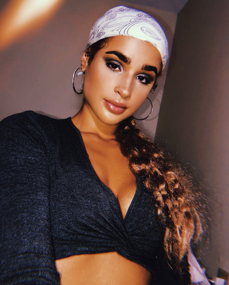Foto desnuda filtrada de OnlyFans de Janae Girard