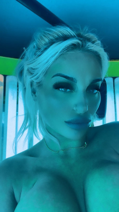 Foto desnuda filtrada de OnlyFans de Littlemisscumslut