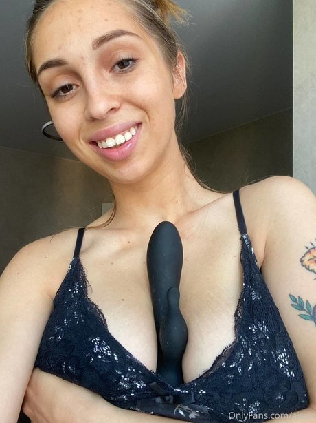 Aisux Aisultanax