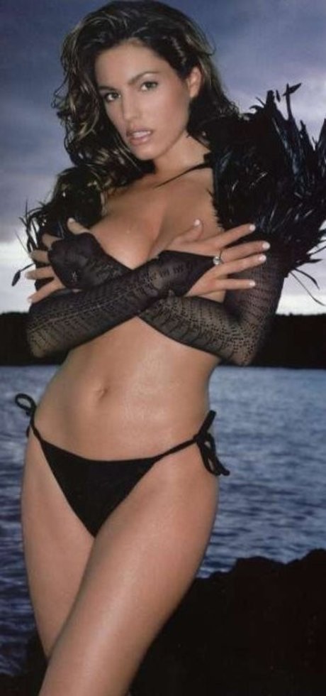 Kelly Brook