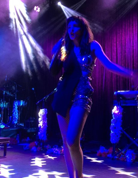 Foto desnuda filtrada de OnlyFans de Lauren Mayberry