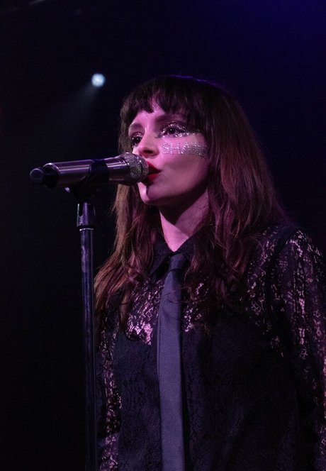 Lauren Mayberry