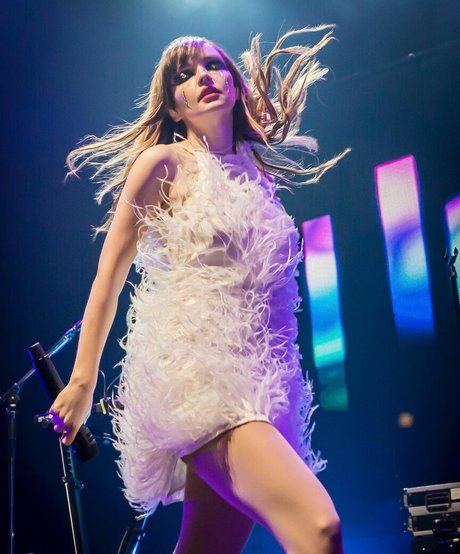 Lauren Mayberry