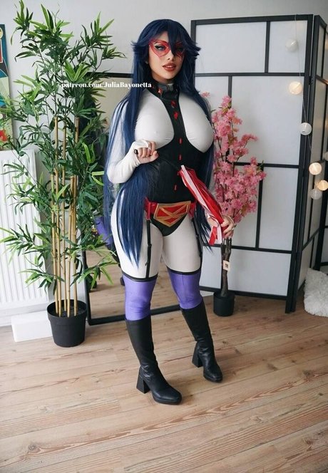Julia Bayonetta