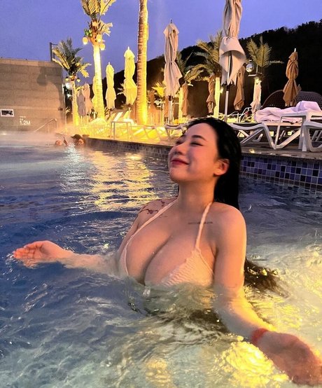 Jung Hye Bin